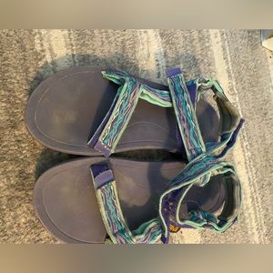 Girls Teva sandals size 4